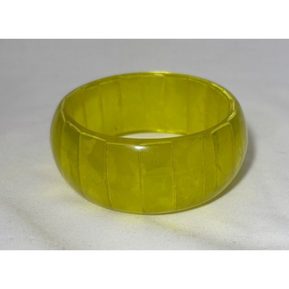 Yellow Lucite Chunky Bangle Bracelet With UV Reactive Glow in the Dark